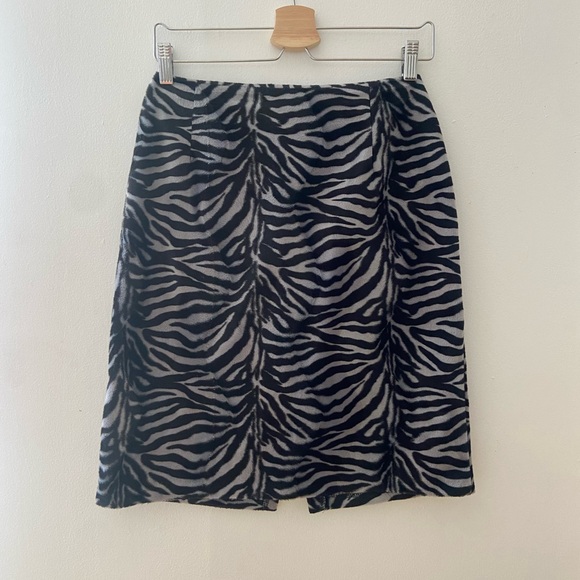 Vintage y2k faux fur zebra print mini skirt - Picture 1 of 2